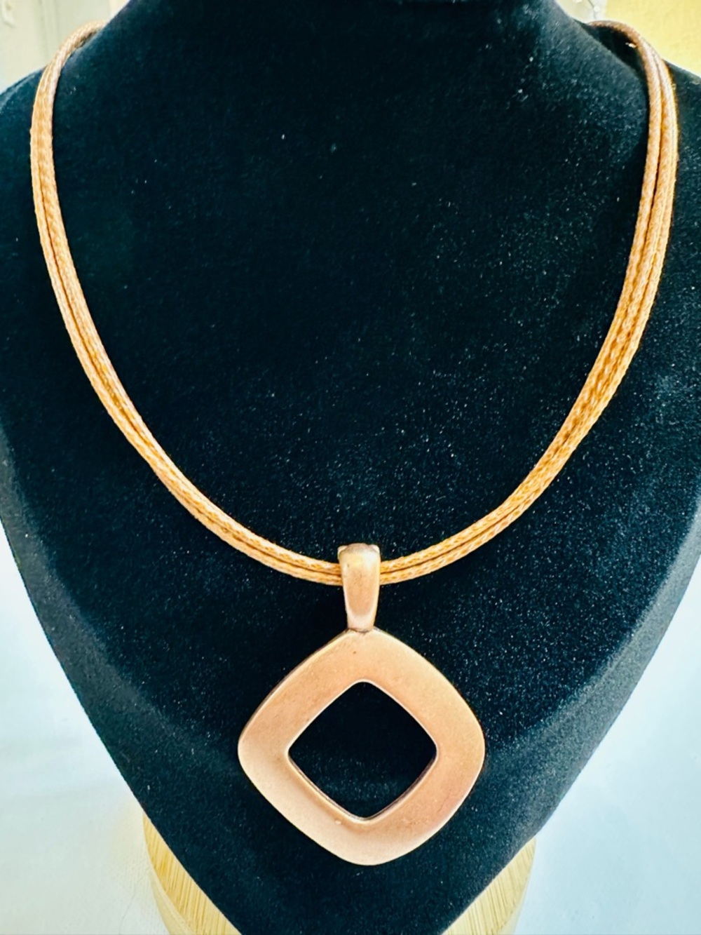 Gold Tone Geometric Pendant Necklace